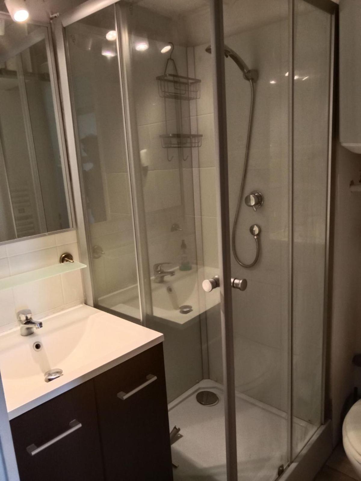 Frejus-Plage Et Centre-Ville, 28 M2, Accueil 4 Personnes, Francais, English Spoken Eksteriør billede